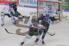 DEL - Eishockey - Saison 2019/20 - ERC Ingolstadt - Augsburger Panther - Brett Olson (#16 ERCI) - Markus Keller Torwart (35 Augsburg) - Foto: Jürgen Meyer