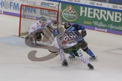 DEL - Eishockey - Saison 2019/20 - ERC Ingolstadt - Augsburger Panther - Markus Keller Torwart (35 Augsburg) - Kris Foucault (#81 ERCI) - Foto: Jürgen Meyer