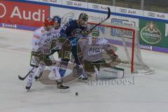 DEL - Eishockey - Saison 2019/20 - ERC Ingolstadt - Augsburger Panther - Brandon Mashinter (#53 ERCI) - Markus Keller Torwart (35 Augsburg) - Foto: Jürgen Meyer