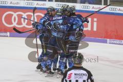 DEL - Eishockey - Saison 2019/20 - ERC Ingolstadt - Düsseldorfer EG - Der 3:2 Führungstreffer durch Wayne Simpson (#21 ERCI) - jubel - Brandon Mashinter (#53 ERCI) - Kris Foucault (#81 ERCI) - Maury Edwards (#23 ERCI) - Brett Olson (#16 ERCI) - Foto: Jürg