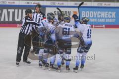 DEL - Eishockey - Saison 2019/20 - ERC Ingolstadt - Iserlohn Roosters - Colton Jobke (#7 ERCI) trifft zum 1:0 Führungstreffer - David Elsner (#61 ERCI) - Findlay Brett (#19 ERCI) - jubel - Foto: Jürgen Meyer