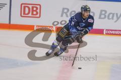 DEL - Eishockey - Saison 2019/20 - ERC Ingolstadt - Krefeld Pinguine - Wayne Simpson (#21 ERCI) - Foto: Jürgen Meyer