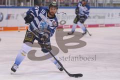 DEL - Eishockey - Saison 2019/20 - ERC Ingolstadt - Iserlohn Roosters - Findlay Brett (#19 ERCI) beim warm machen - Foto: Jürgen Meyer