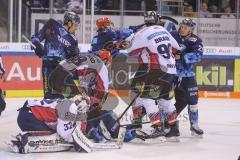 DEL - Eishockey - Saison 2019/20 - ERC Ingolstadt -  Eisbären Berlin - Sebastian Dahm Torwart (#32 Berlin) - #rauferei - Darin Olver (#40 ERCI) - Mike Collins (#13 ERCI) - Foto: Jürgen Meyer