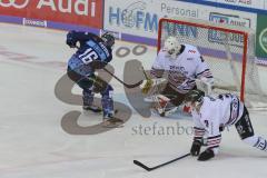 DEL - Eishockey - Saison 2019/20 - ERC Ingolstadt -  Kölner Haie - Der 1:0 Führungstreffer durch Brett Olson (#16 ERCI) - Gustaf Wesslau (Torwart #29 Köln) - jubel -Foto: Jürgen Meyer