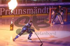DEL - Eishockey - Saison 2019/20 - ERC Ingolstadt -  Straubing Tigers - Ville Koistinen (#10 ERCI) beim Einlaufen - Foto: Jürgen Meyer