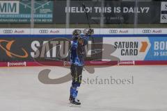 DEL - Eishockey - Saison 2019/20 - ERC Ingolstadt - Adler Mannheim - Sean Sullivan (#37 ERCI) mit der Vorlage zum 1:1 Ausgleichstreffer durch David Elsner (#61 ERCI) - jubel - Foto: Jürgen Meyer