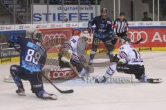 DEL - Eishockey - Saison 2019/20 - ERC Ingolstadt -  Kölner Haie - Colin Smith (#88 ERCI) - Gustaf Wesslau (Torwart #29 Köln) - Foto: Jürgen Meyer