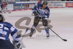 DEL - Eishockey - Saison 2019/20 - ERC Ingolstadt -  Adler Mannheim - Petr Taticek (#17 ERCI) - Jochen Reimer (#32Torwart ERCI) - vor dem Spiel beim warm machen - Foto: Jürgen Meyer