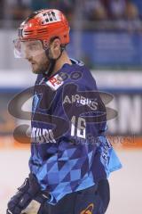 DEL - Eishockey - Saison 2019/20 - ERC Ingolstadt -  Eisbären Berlin - Brett Olson (#16 ERCI) topscorer - roter helm - Foto: Jürgen Meyer