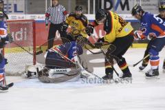 Im Bild: Markus Janka (ERC Legendenteam 2020) mit derm Save

Eishockey - Herren - DEL - Saison 2019/2020 -  ERC Ingolstadt Legenden—Team 2020 - Sternstunden-Team -  Foto: Ralf Lüger