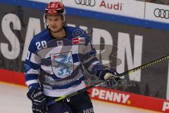 DEL - Eishockey - Saison 2020/21 - ERC Ingolstadt - Schwenninger Wild Wings - Emil Quaas (#20 ERCI) - beim warm machen - Foto: Jürgen Meyer