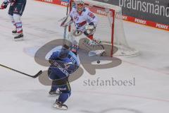 DEL - Eishockey - Saison 2020/21 - ERC Ingolstadt - Adler Mannheim - Morgan Ellis (#4 ERCI) - Felix Brückmann Torwart (90 Mannheim) - Foto: Jürgen Meyer