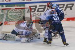 DEL - Eishockey - Saison 2020/21 - ERC Ingolstadt - Schwenninger Wild Wings - Petrus Palmu (#52 ERCI) - Joakim Eriksson Torwart (#60 Schwenningen) - Foto: Jürgen Meyer