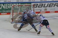 DEL - Eishockey - Saison 2020/21 - ERC Ingolstadt - Schwenninger Wild Wings - Mirko Höfflin (#10 ERCI) - Joakim Eriksson Torwart (#60 Schwenningen) - Foto: Jürgen Meyer
