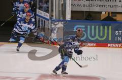 DEL - Eishockey - Saison 2020/21 - ERC Ingolstadt - Schwenninger Wild Wings - Mathew Bodie (#22 ERCI) -beim warm machen - Foto: Jürgen Meyer