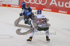Vorbereitungsspiel - DEL - Eishockey - Saison 2020/21 - ERC Ingolstadt -  Augsburger Panther - Justin Feser (#71 ERCI) - Scott Valentine (#22 Augsburg) - Foto: Jürgen Meyer