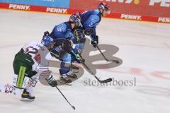 Vorbereitungsspiel - DEL - Eishockey - Saison 2020/21 - ERC Ingolstadt -  Augsburger Panther - Wojciech Stachowiak (#19 ERCI) - Dennis Miller (#52 Augsburg) - Samuel Soramies (#28 ERCI) - Foto: Jürgen Meyer