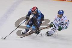 Vorbereitungsspiel - DEL - Eishockey - Saison 2020/21 - ERC Ingolstadt -  Augsburger Panther - Frederik Storm (#9 ERCI) - Samir Kharboutli (#18 Augsburg) - Foto: Jürgen Meyer