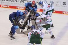 Vorbereitungsspiel - DEL - Eishockey - Saison 2020/21 - ERC Ingolstadt -  Augsburger Panther - Louis-Marc Aubry (#11 ERCI) beim Bully - Michael Clarke (#44 Augsburg) - Foto: Jürgen Meyer