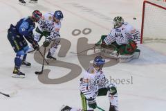 Vorbereitungsspiel - DEL - Eishockey - Saison 2020/21 - ERC Ingolstadt -  Augsburger Panther - Mirko Höfflin (#10 ERCI) mit einer Torchance - Markus Keller Torwart (#35 Augsburg) -  Foto: Jürgen Meyer
