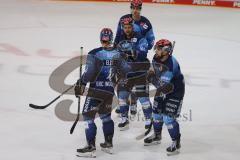 Vorbereitungsspiel - DEL - Eishockey - Saison 2020/21 - ERC Ingolstadt -  Augsburger Panther - Jubel - Der 5:2 Führungstreffer ins leere Tor - David Elsner (#61 ERCI) - Brandon Defazio (#24 ERCI) - Morgan Ellis (#4 ERCI)  - Foto: Jürgen Meyer