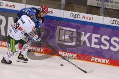 Vorbereitungsspiel - DEL - Eishockey - Saison 2020/21 - ERC Ingolstadt -  Augsburger Panther - Samuel Soramies (#28 ERCI) - Samir Kharboutli (#18 Augsburg) - Foto: Jürgen Meyer