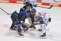 Vorbereitungsspiel - DEL - Eishockey - Saison 2020/21 - ERC Ingolstadt -  Augsburger Panther - Wojciech Stachowiak (#19 ERCI) beim Bully - Adam Payerl(#11 Augsburg) - Foto: Jürgen Meyer