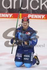 Vorbereitungsspiel - DEL - Eishockey - Saison 2020/21 - ERC Ingolstadt -  Augsburger Panther - Petrus Palmu (#52 ERCI) - beim warm machen - Foto: Jürgen Meyer