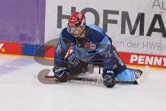 Vorbereitungsspiel - DEL - Eishockey - Saison 2020/21 - ERC Ingolstadt -  Augsburger Panther - Justin Feser (#71 ERCI) beim warm machen - Foto: Jürgen Meyer