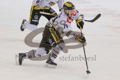 DEL - Eishockey - Saison 2020/21 - ERC Ingolstadt - Krefeld Pinguine - Artur Tyanulin (#71 Krefeld) - Foto: Jürgen Meyer