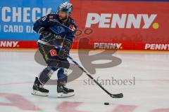 Penny DEL - Eishockey - Saison 2021/22 - ERC Ingolstadt - EHC Red Bull München -  Ben Marshall (#45 ERCI) - Foto: Jürgen Meyer