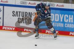 Penny DEL - Eishockey - Saison 2021/22 - ERC Ingolstadt - Krefeld Pinguine - Justin Feser (#71 ERCI) -  Foto: Jürgen Meyer