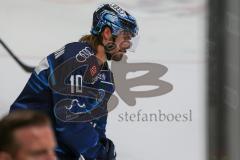 Penny DEL - Eishockey - Saison 2021/22 - ERC Ingolstadt - Schwenninger Wild Wings - Mirko Höflin (#10 ERCI) -  Foto: Jürgen Meyer