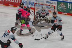 Penny DEL - Eishockey - Saison 2021/22 - ERC Ingolstadt - Nürnberg Ice Tigers - Louis-Marc Aubry (#11 ERCI) - Niklas Treutle Torwart (#31 Nürnberg) - Fabrizio Pilu (#68 Nürnberg) -  Foto: Jürgen Meyer