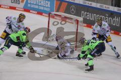 DEL - Eishockey - Saison 2020/21 - ERC Ingolstadt - Eisbären Berlin - Mathias Niederberger Torwart (#35 Berlin) Ryan Kuffner (#12 ERCI) - Petrus Palmu (#52 ERCI) - Kai Wissmann (#6 Berlin) - Foto: Jürgen Meyer