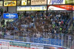 Penny DEL - Eishockey - Saison 2021/22 - ERC Ingolstadt - Schwenninger Wild Wings -  Die Fans bringen sich in Stimmung vor dem Spiel - Foto: Jürgen Meyer