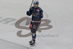 Penny DEL - Eishockey - Saison 2021/22 - ERC Ingolstadt - Fischtown Pinguins Bremerhaven - Hübner Niklas (#8 ERCI) -  Foto: Jürgen Meyer