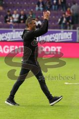 3.Liga - Saison 2022/2023 - Erzgebirge Aue - FC Ingolstadt 04 -  Cheftrainer Michael Köllner (FCI) bedankt sich bei den mitgereisten Fans - - Foto: Meyer Jürgen