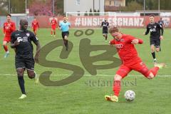 Bayernliga Süd - Saison 2021/2022 - FC Ingolstadt 04 II - TürkAugsburg - Meikis Fabio (#19 FCI) - jubel - Moustapha Salifou schwarz Augsburg - Foto: Meyer Jürgen