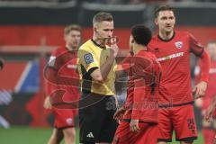 3. Liga; FC Ingolstadt 04 - MSV Duisburg; Emilio Kehrer (44, FCI) wird vom Schiedsrichter ermahnt