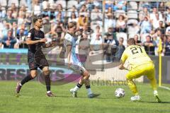 3. Liga; TSV 1860 München - FC Ingolstadt 04; Torchance verpasst Yann Sturm (7, FCI) Torwart Kai Eisele (25, FCI) Mustafa Özden (21, FCI)