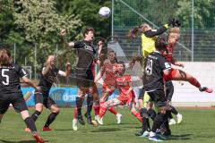 2. Fußball-Liga - Frauen - Saison 2022/2023 - FC Ingolstadt 04 - FCB München II - Anna Petz (Nr.16 - FCI Frauen) - Torwart Anna-Lena  Daum (Nr.22 - FCI Frauen) - Foto: Meyer Jürgen