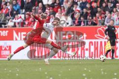3. Liga; Rot-Weiss Essen - FC Ingolstadt 04; Benjamin Kanuric (8, FCI) Moustier Tom (28 RWE)