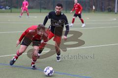 Bezirksliga - 2022/2023 - FC Fatih Ingolstadt - SpVgg Feldmoching - Robert Leidenberger rot Feldmoching - Akif Abasikeles schwarz Fatih - Foto: Meyer Jürgen