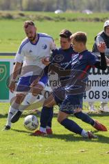 Kreisklasse - SV Hundszell - SV Zuchering - Felix Held
 blau #3 Zuchering - Philip Delanowski #6 blau Zuchering - Marcel Posselt weiss Hundszell - Foto: Jürgen Meyer