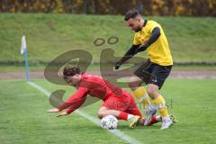 Kreisliga - Saison 2026/27 - SV Zuchering - FC Hitzhofen/Oberzell - Simon Böhringer rot Zuchering - Admir Music gelb Hitzhofen -  Foto: Meyer Jürgen