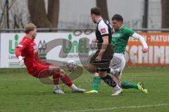 Bezirksliga - Saison 2024/25 - FC Gerolfing - VFB Eichstätt II - Leo Zänger grün Gerolfing - Johannes Hallmeier schwarz Eichstätt  - Samuel Biehler Torwart Eichstätt - Foto: Meyer Jürgen