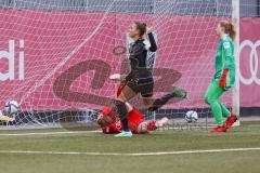 2. Frauen-Bundesliga - Saison 2021/2022 - FC Ingolstadt 04 - FC Bayern München II - Der 2:2 Ausgleichstreffer durch Maier Ramona (#18 FCI) - Valerie Guha Torwart München - Kappes Jana schwarz München - jubel - Foto: Meyer Jürgen