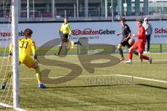 A - Junioren Bundesliga Süd/Südwest -  Saison 2021/2022 - FC Ingolstadt 04 - FC Bayern München - Johannes Birkl (#25 FCI) - Bock Julian Torwart (#33 FCI) -  Fust Leon schwarz #7 München mit einer Flanke - Foto: Meyer Jürgen
